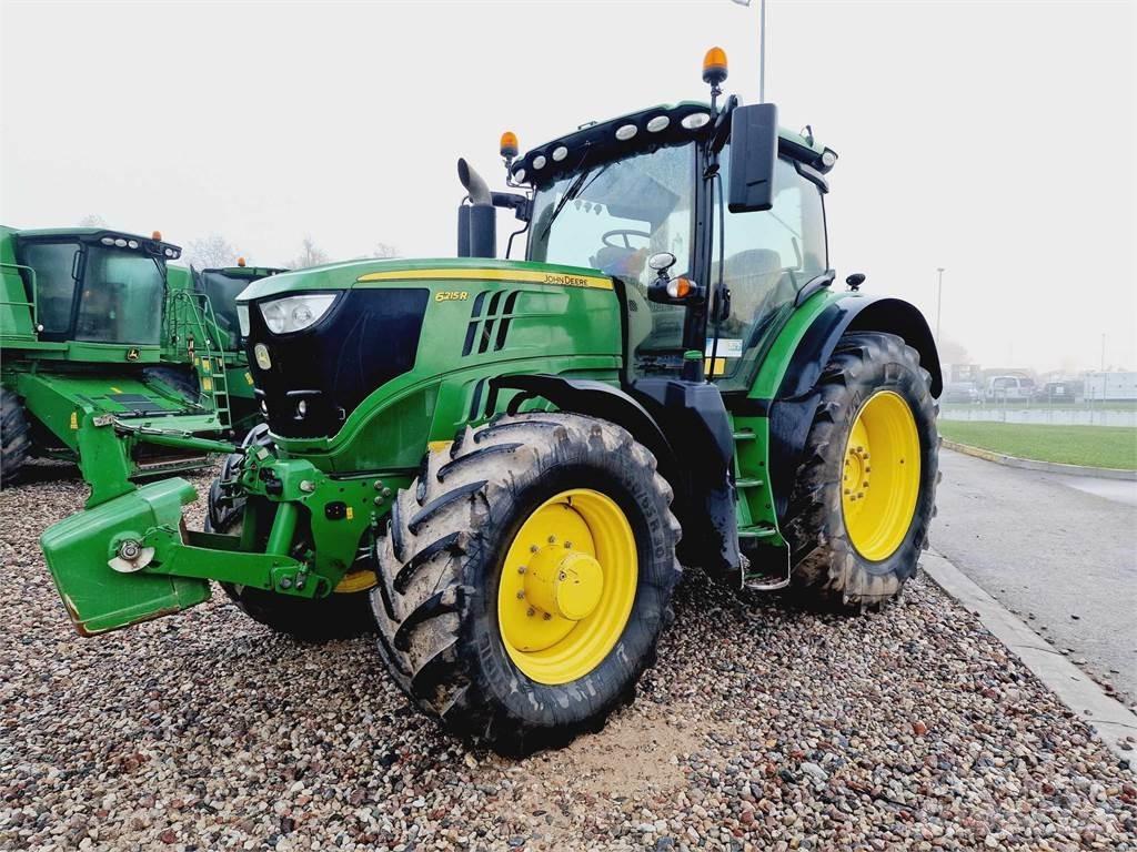 John Deere 6215R Tractoare