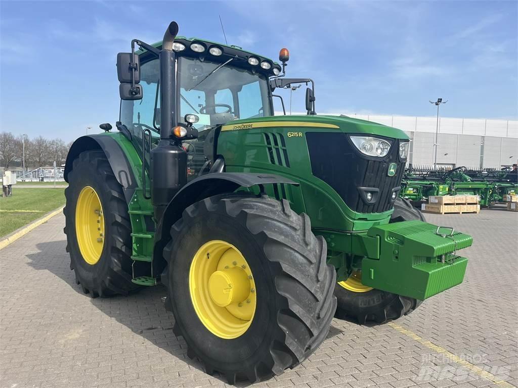 John Deere 6215R Tractoare