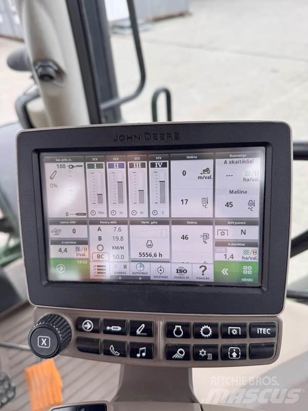 John Deere 6215R Tractoare