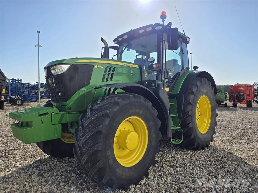 John Deere 6215R Tractoare
