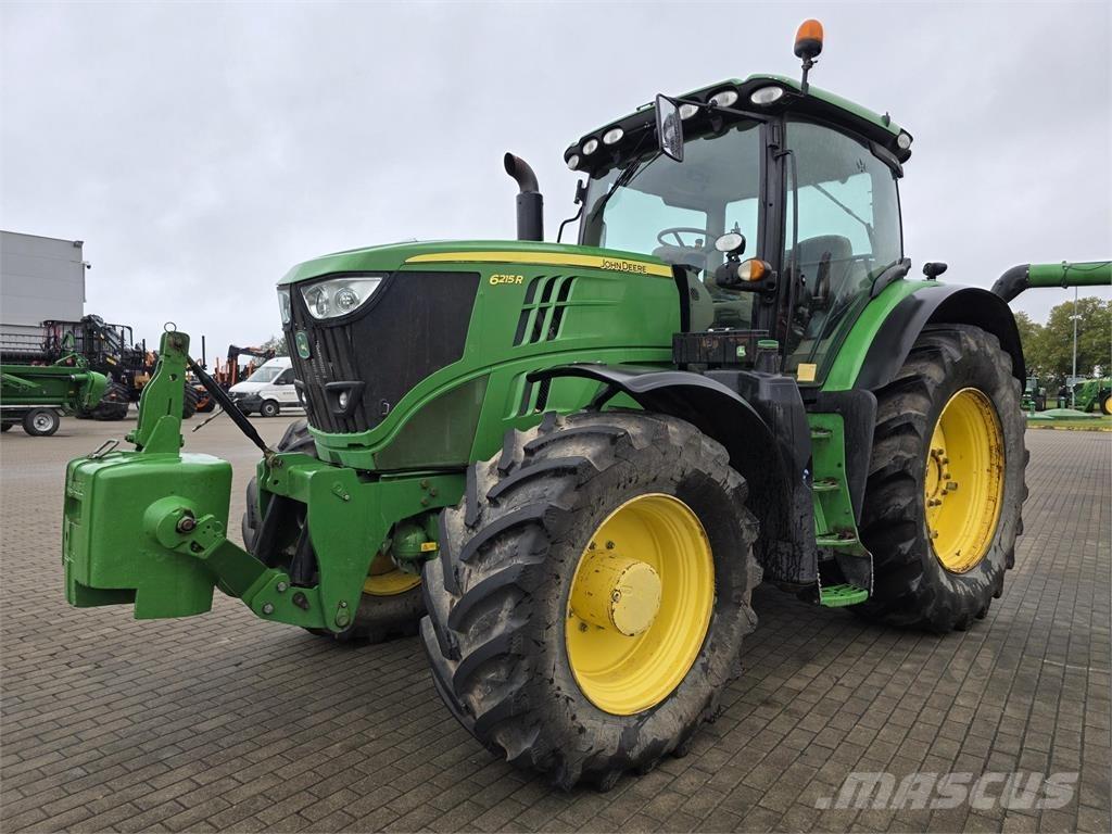 John Deere 6215R Tractoare