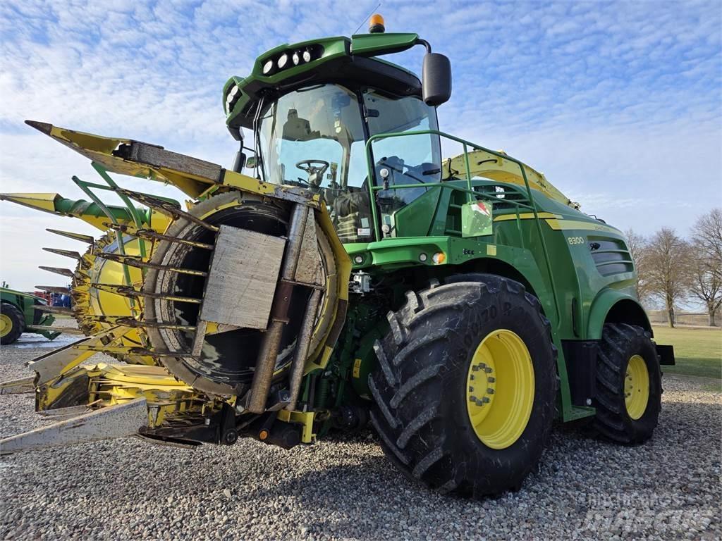John Deere 8300 Forajere cu autopropulsare