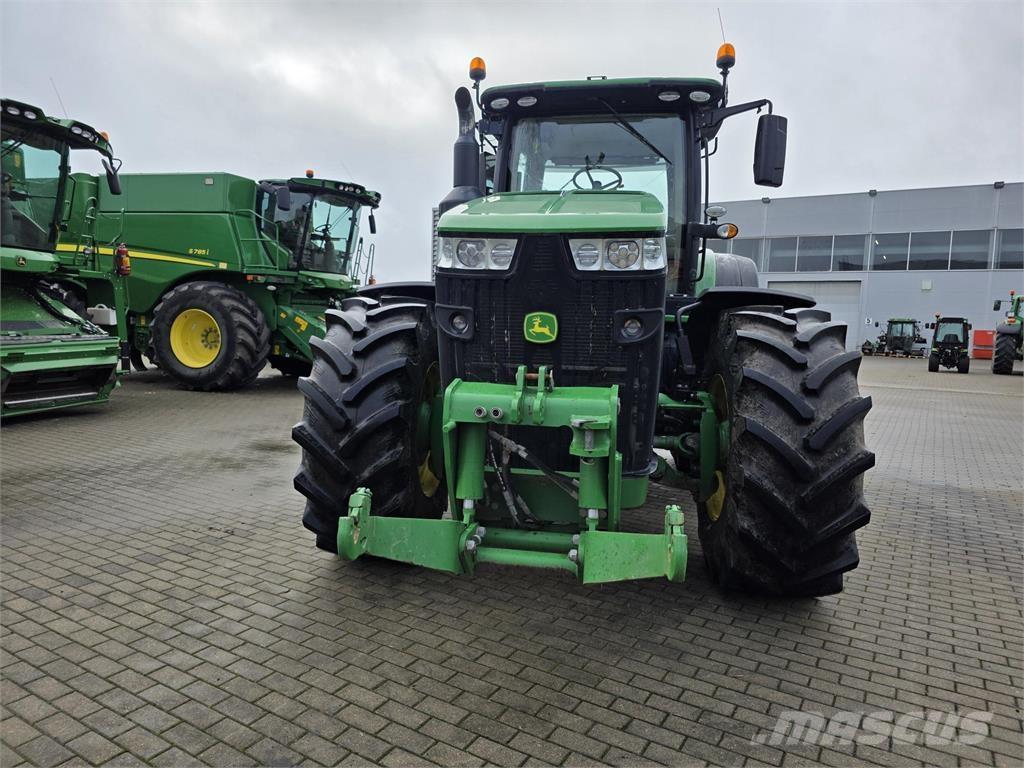 John Deere 8320R Tractoare