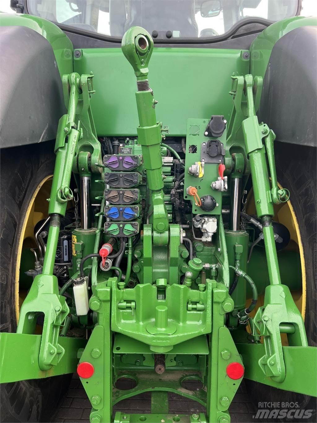 John Deere 8400R Tractoare