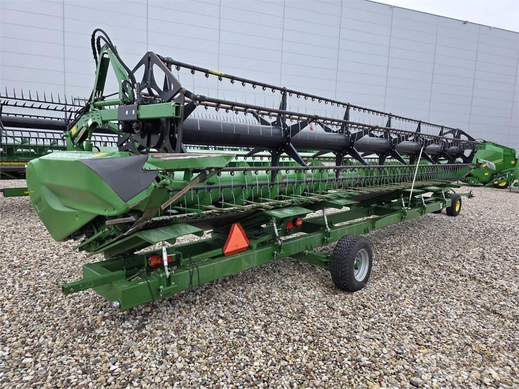 John Deere S690 Combine de secerat