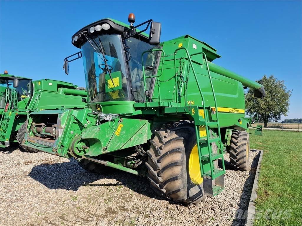John Deere T670 Combine de secerat