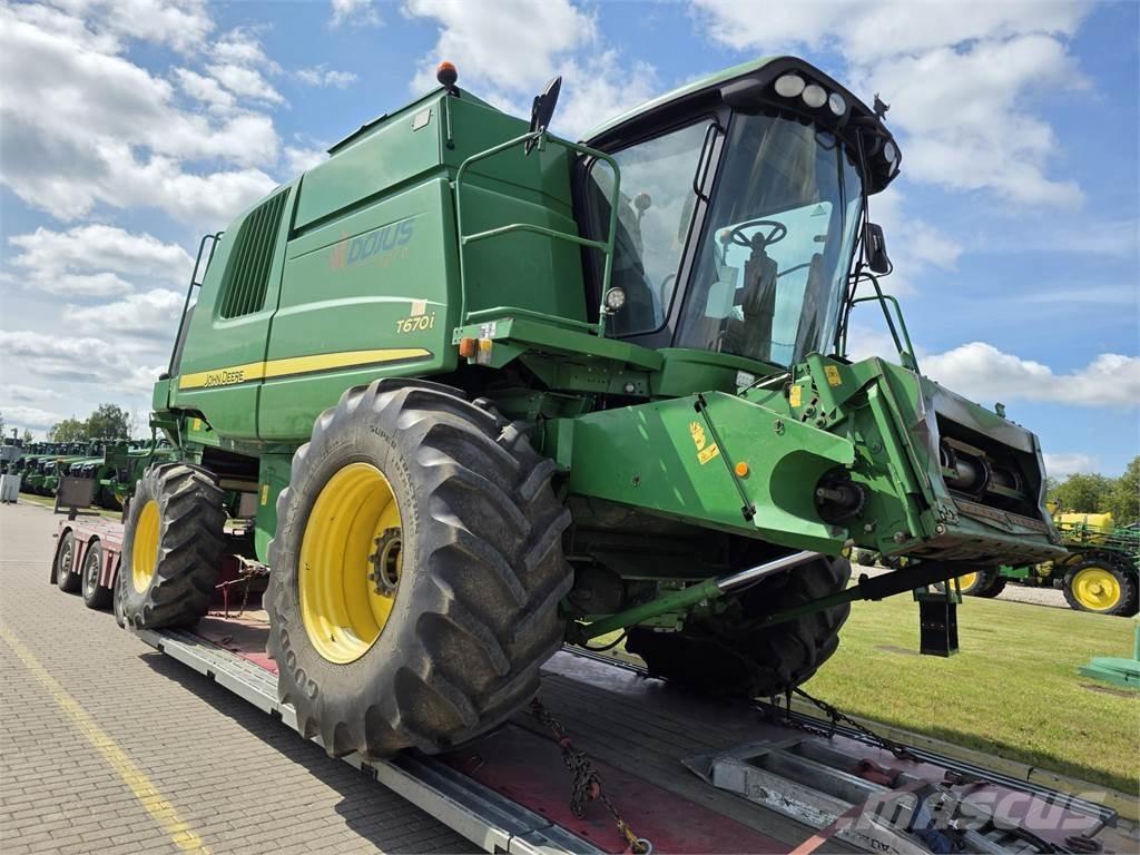 John Deere T670 Combine de secerat