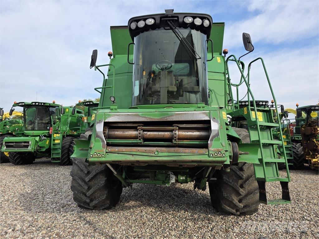 John Deere T670 Combine de secerat