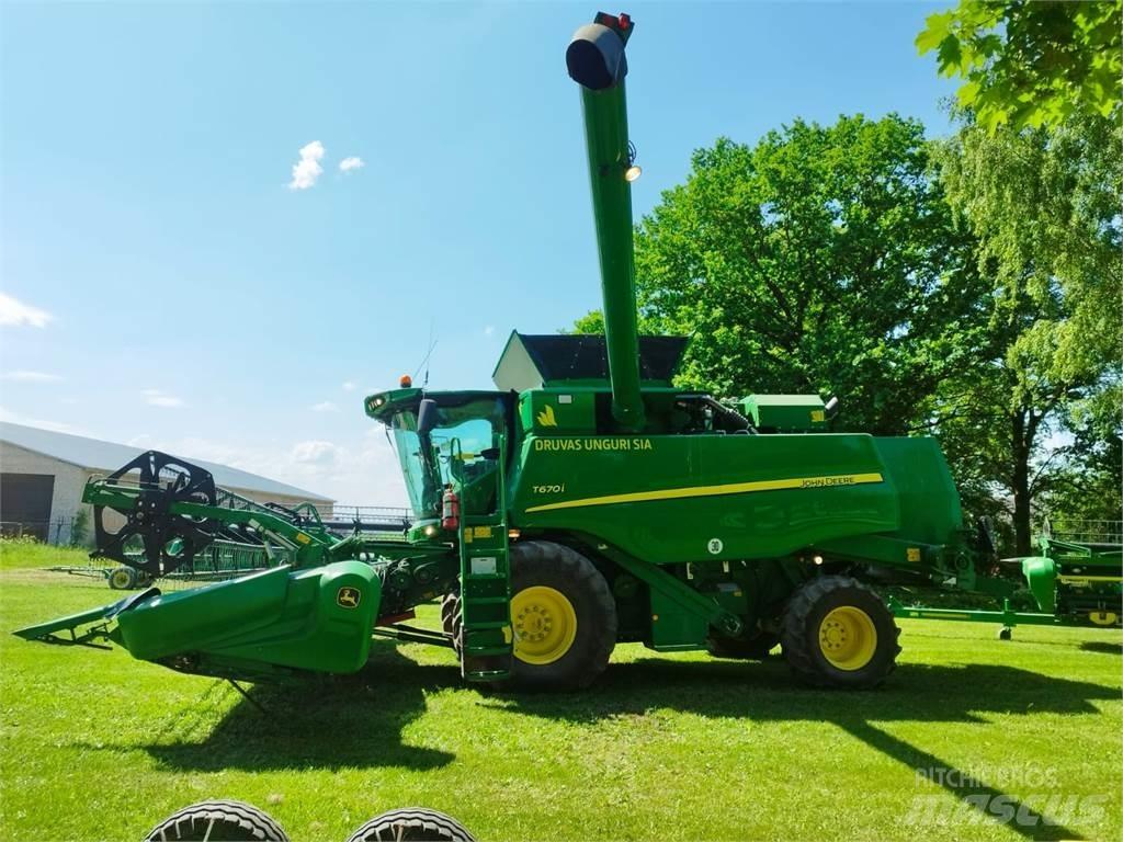 John Deere T670i Combine de secerat