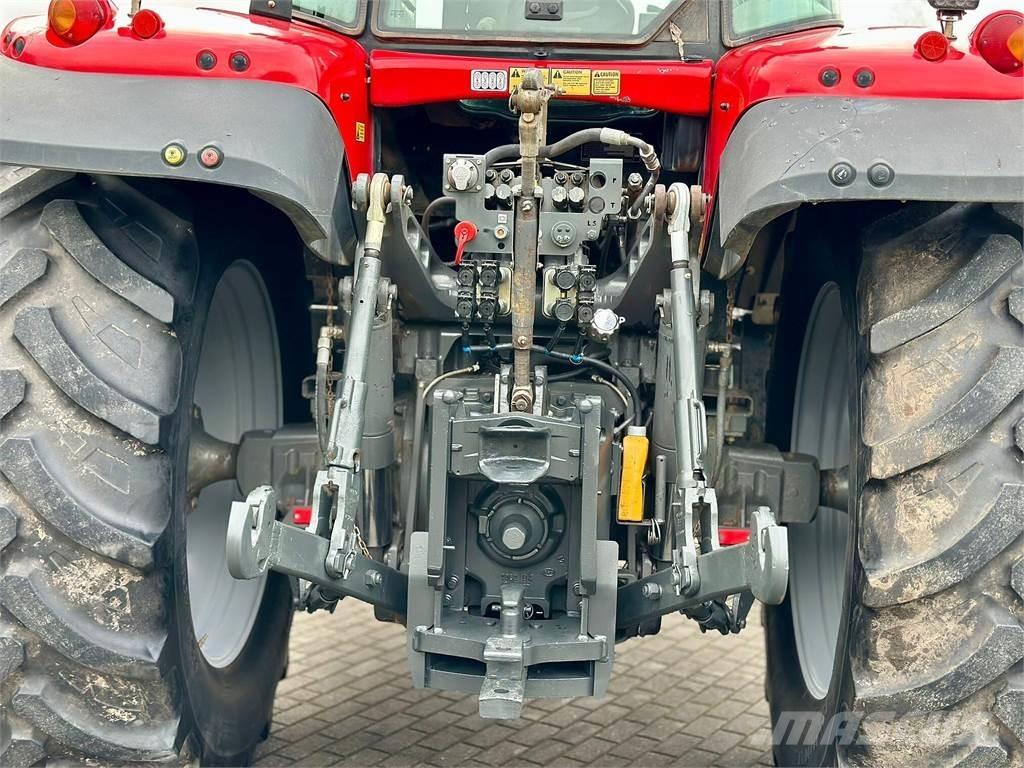 Massey Ferguson 6490 Tractoare