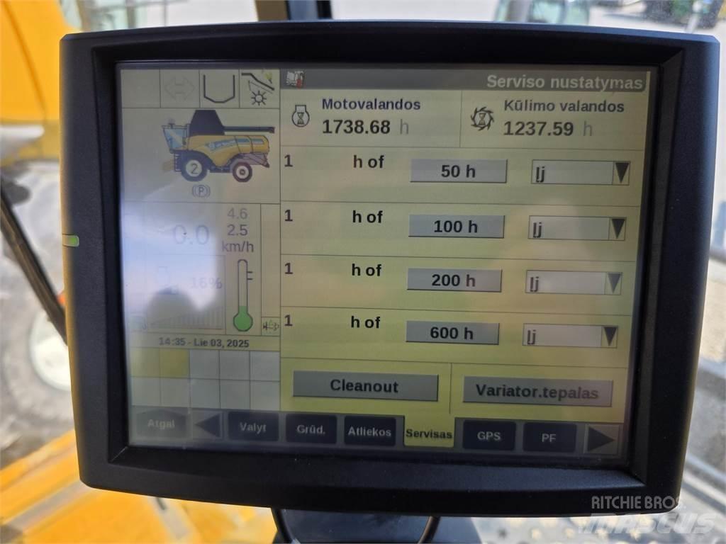 New Holland CX8.85 Combine de secerat