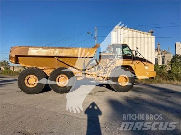 CAT 740 Transportoare articulate