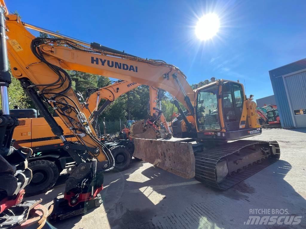 Hyundai HX235 Excavatoare pe șenile
