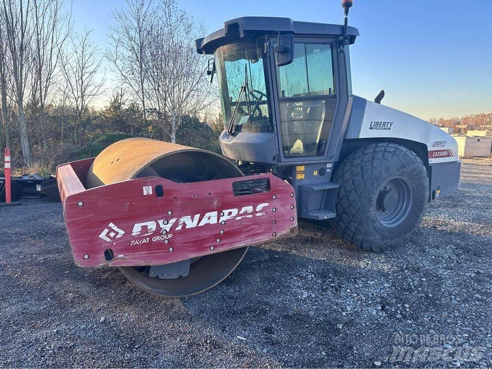 Dynapac CA 2500 D Compactoare monocilindrice