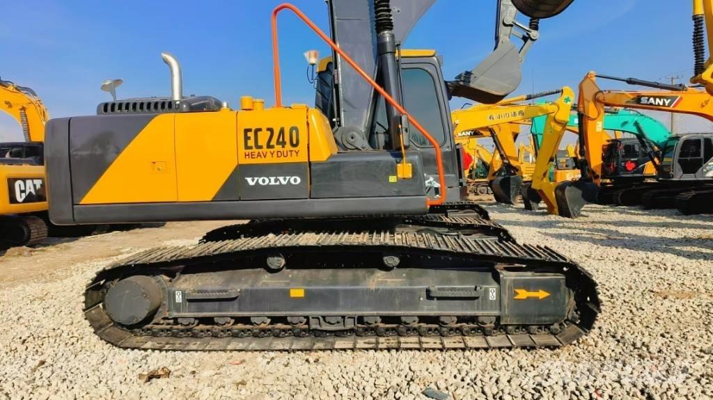 Volvo EC 240 Excavatoare pe șenile
