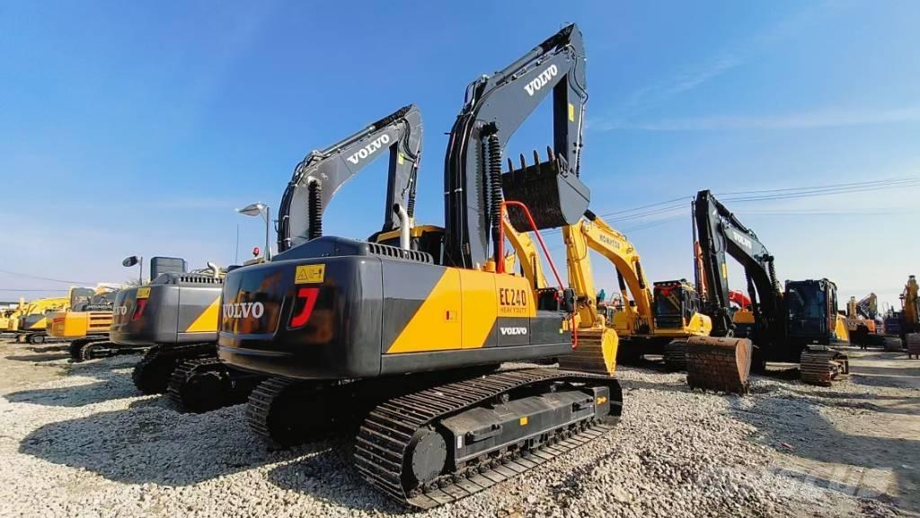Volvo EC 240 Excavatoare pe șenile
