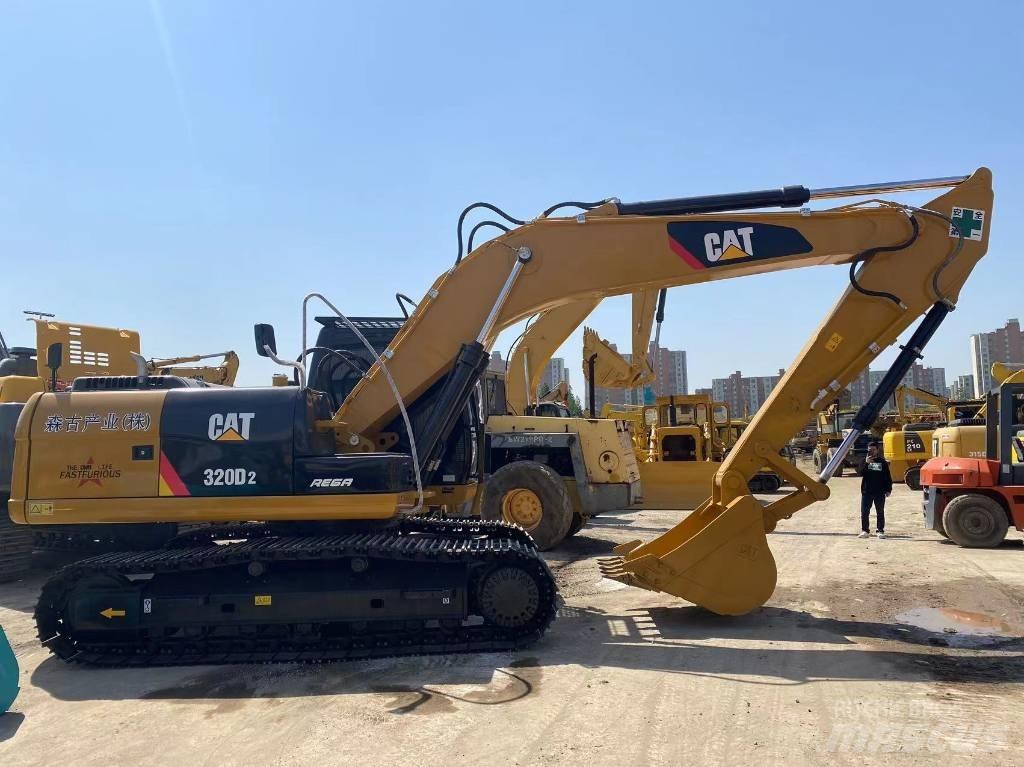 CAT 320 D 2 Excavatoare 7t - 12t