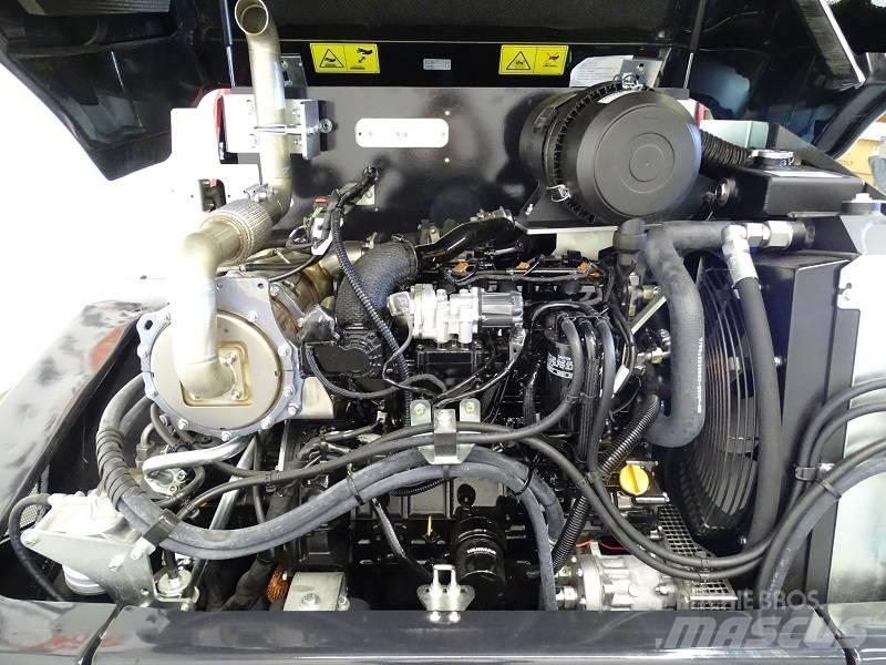 Yanmar V100-5 Incarcator pe pneuri