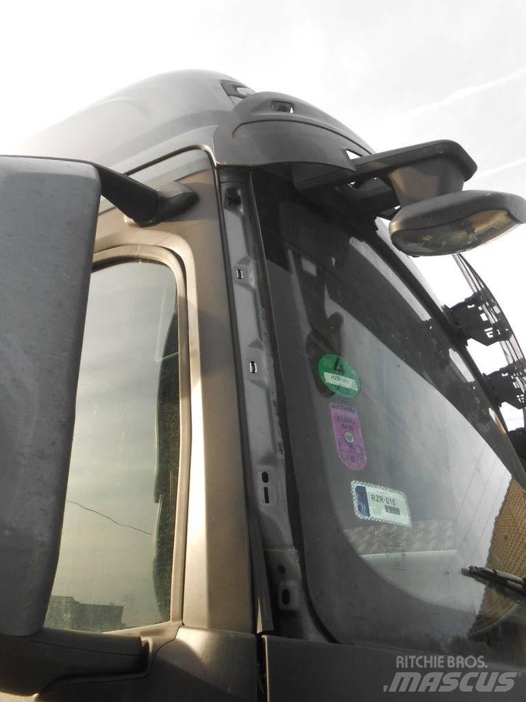 Ford F-MAX 4x2 MEGA Autotractoare