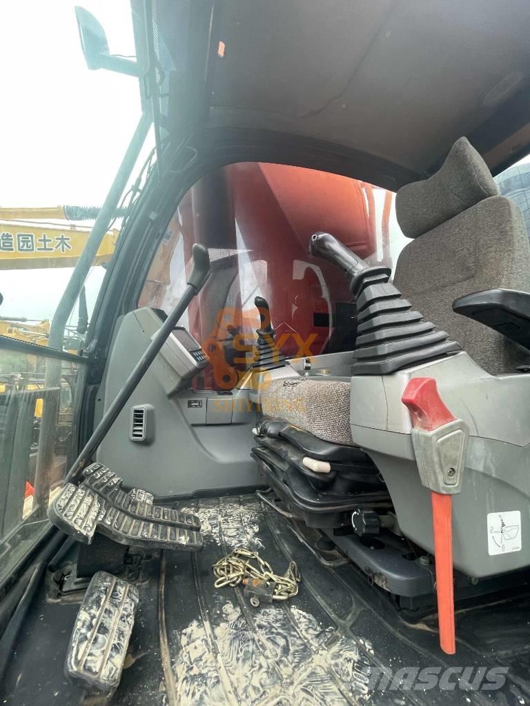 Doosan DX500 LCA Excavatoare pe șenile
