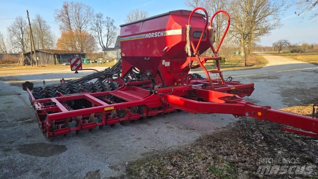 Horsch Pronto 6 DC Perforatoare