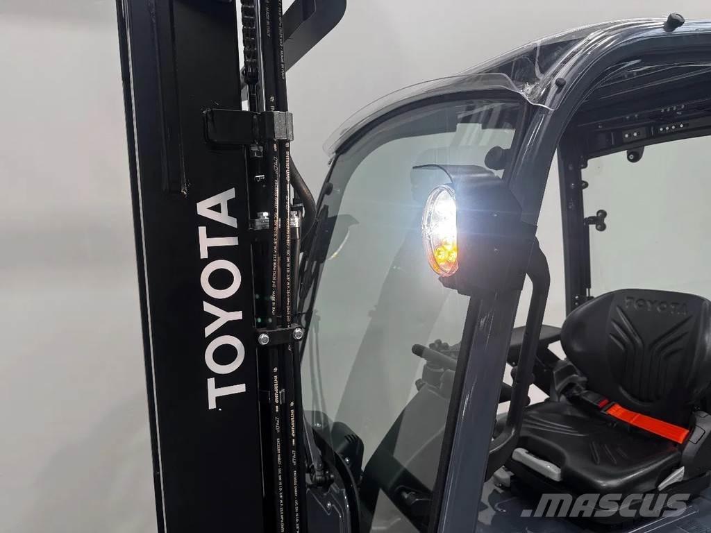Toyota 8 FBM 20 T Stivuitor electric