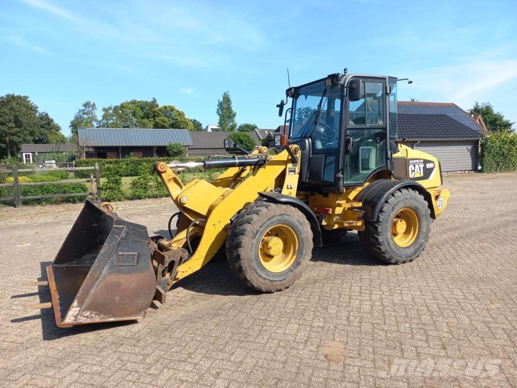 CAT 908 H Incarcator pe pneuri