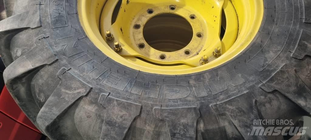 Michelin 14.9R24 Roti