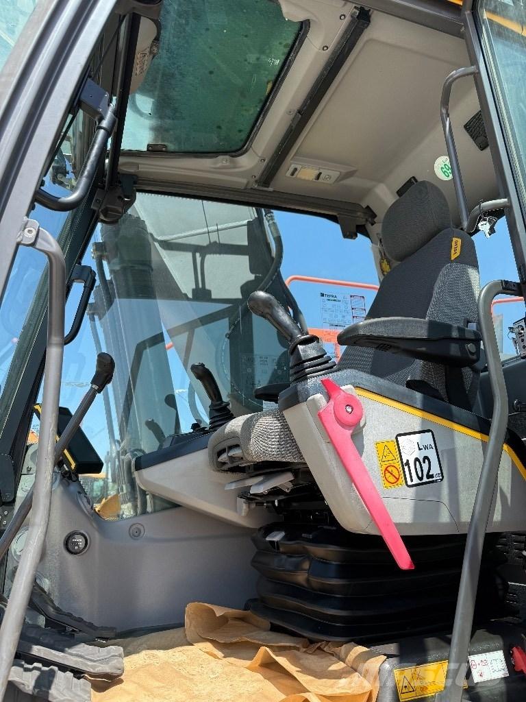 Volvo EC 220 E Excavatoare pe șenile
