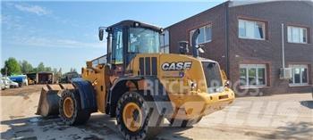 CASE 721 F Incarcator pe pneuri
