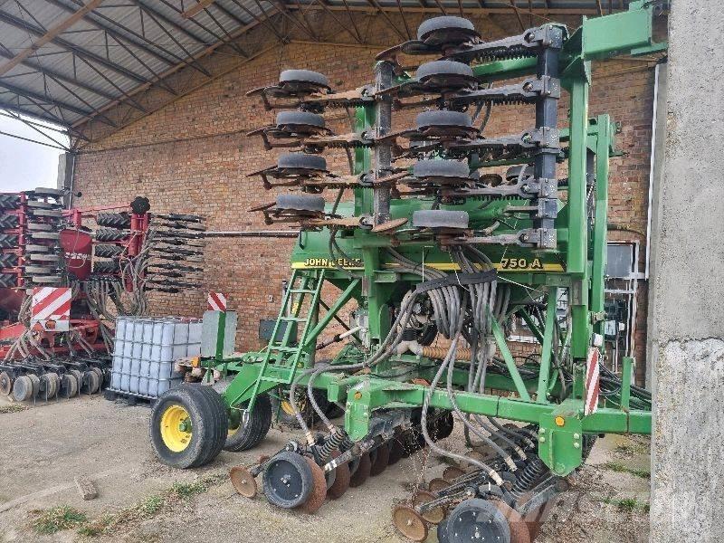 John Deere 750 A Perforatoare