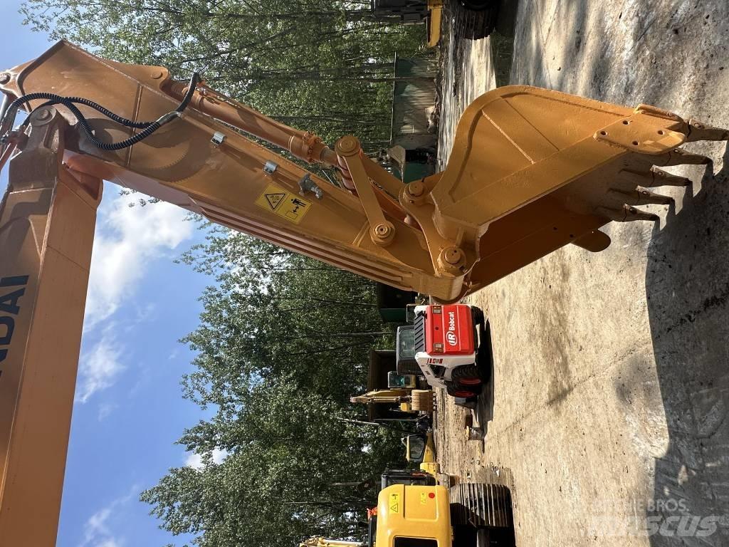 Hyundai 220LC-9S Excavatoare pe șenile
