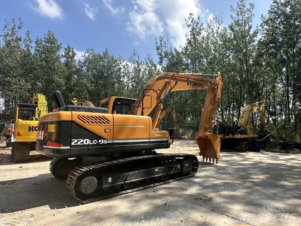 Hyundai 220LC-9S Excavatoare pe șenile
