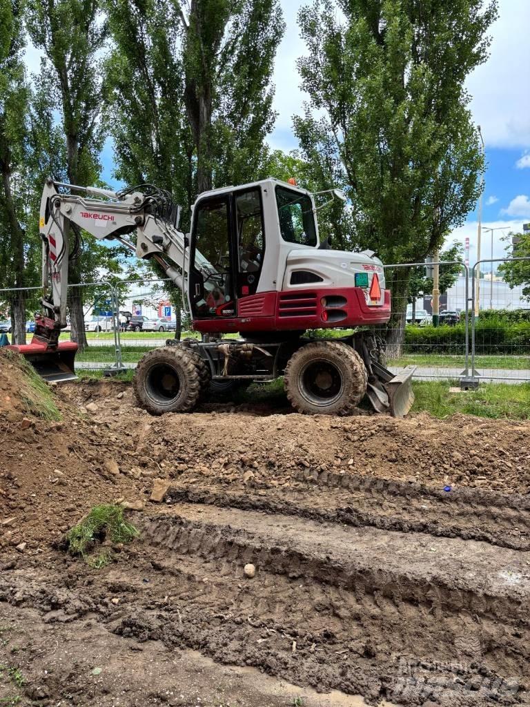 Takeuchi TB295W Excavatoare cu roti