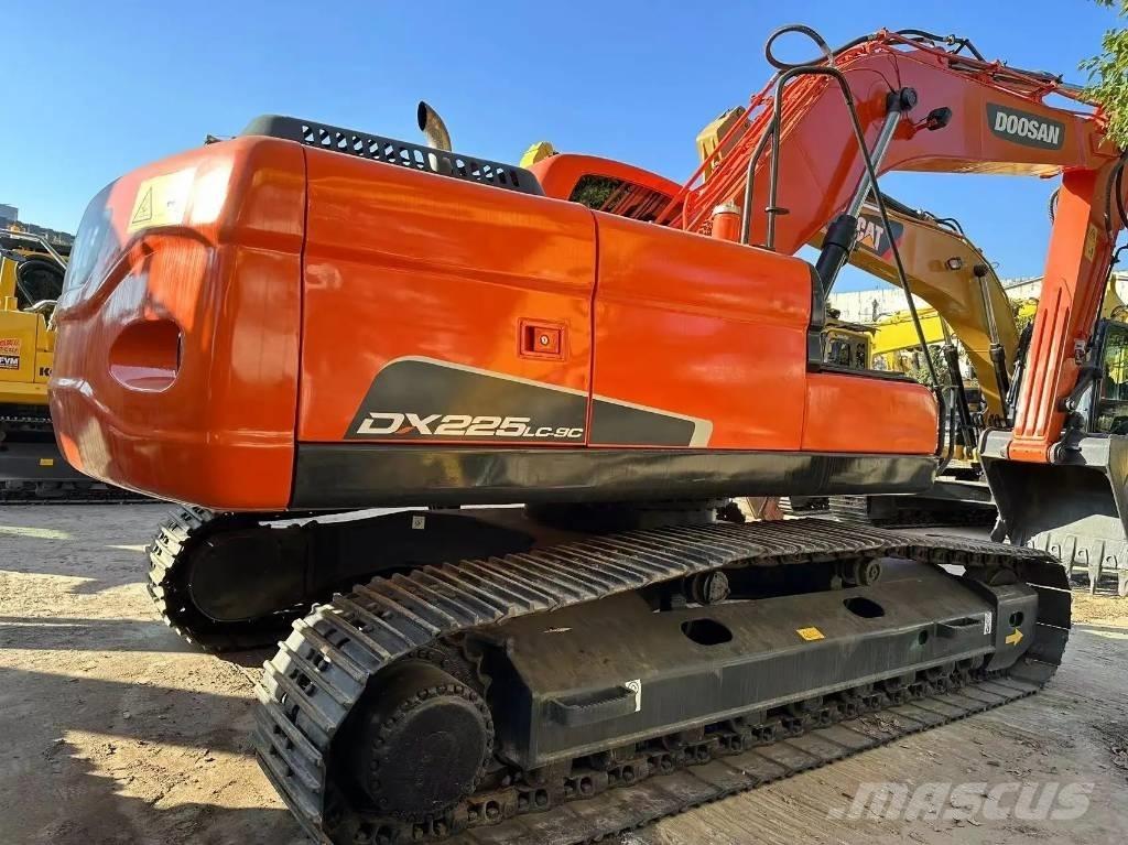 Doosan DX 225 LC Mini excavatoare < 7t