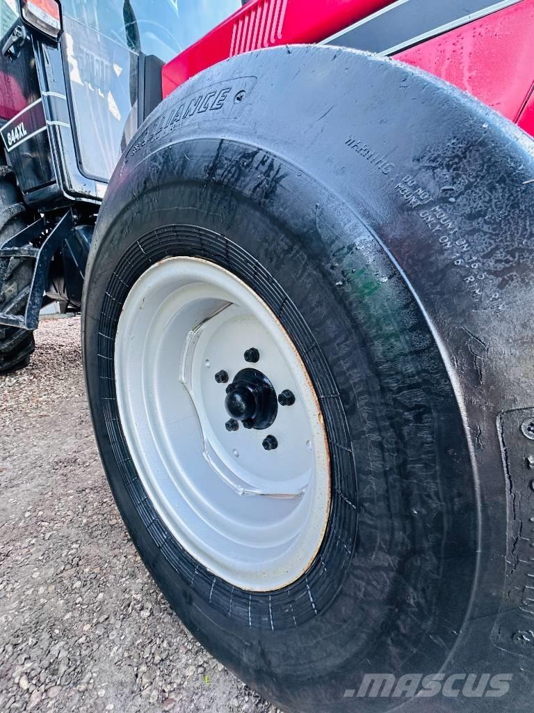 CASE 844 XL Tractoare