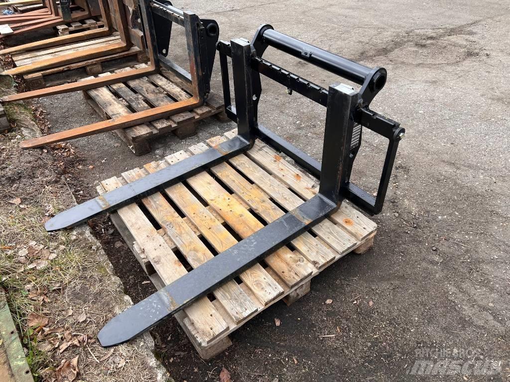 Manitou Forks Alte masini si accesorii pentru încarcat si sapaturi