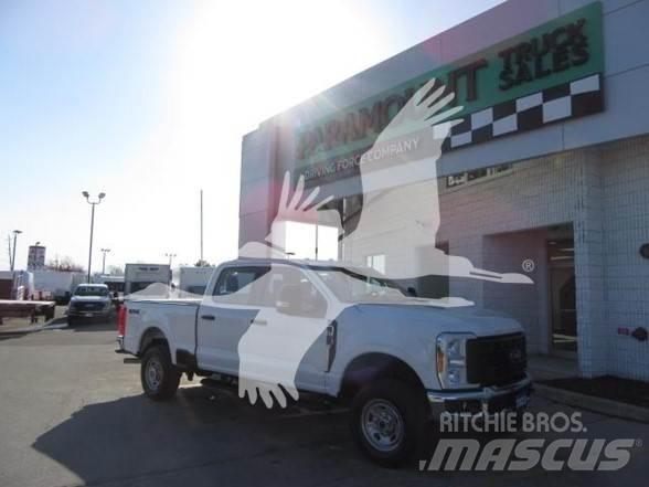 Ford F250 Utilaje construcții - Altele