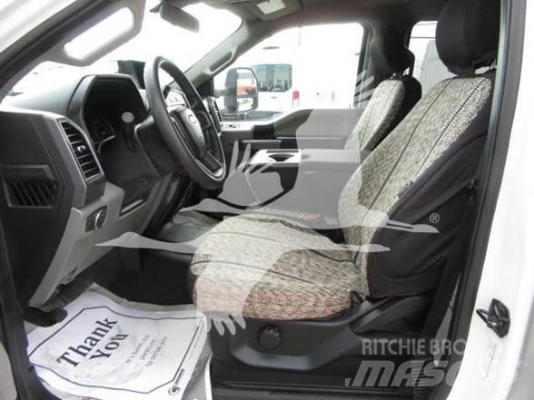 Ford F550 Camioane platforma/prelata