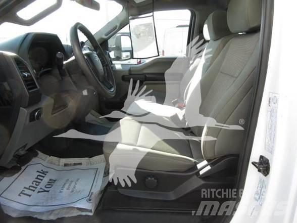Ford F550 Autobasculanta