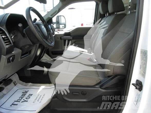 Ford F550 Autobasculanta