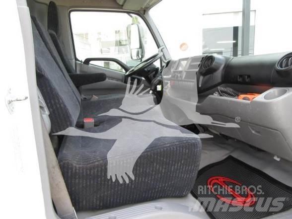 Hino 195 Camioane platforma/prelata