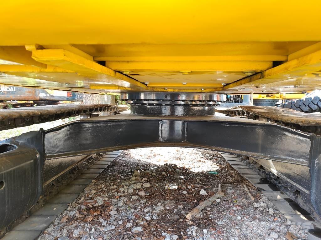 Komatsu PC 130 Excavatoare pe șenile
