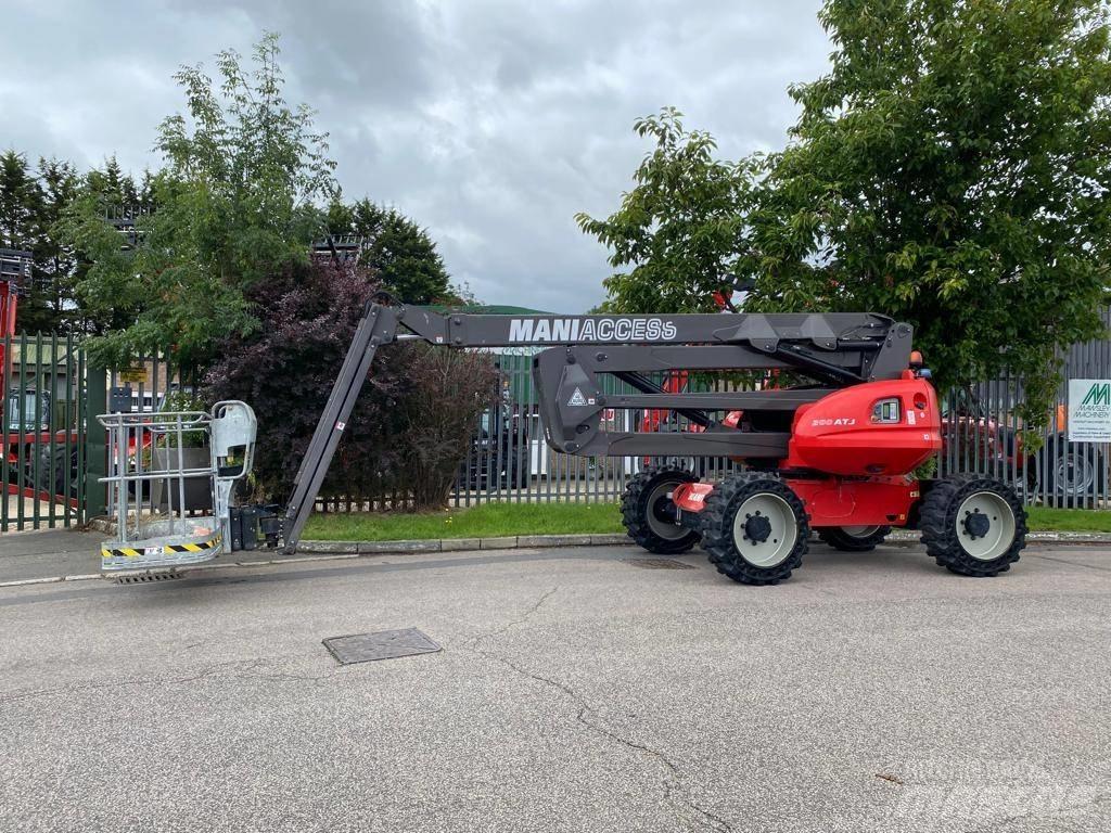 Manitou 200 ATJ Nacele cu brat articulat