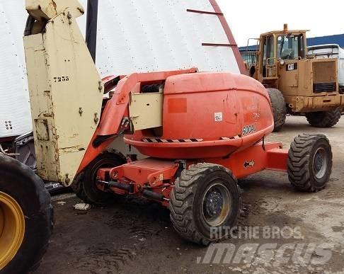 JLG AJ 600 Nacele compacte autopropulsante
