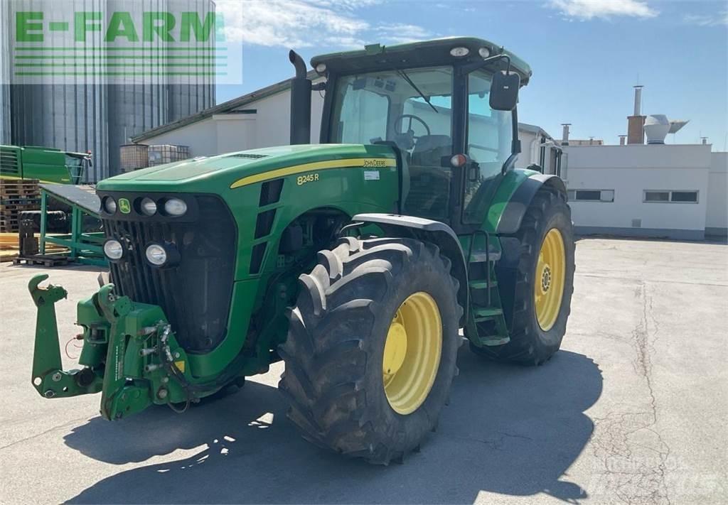 John Deere 8245R Tractoare