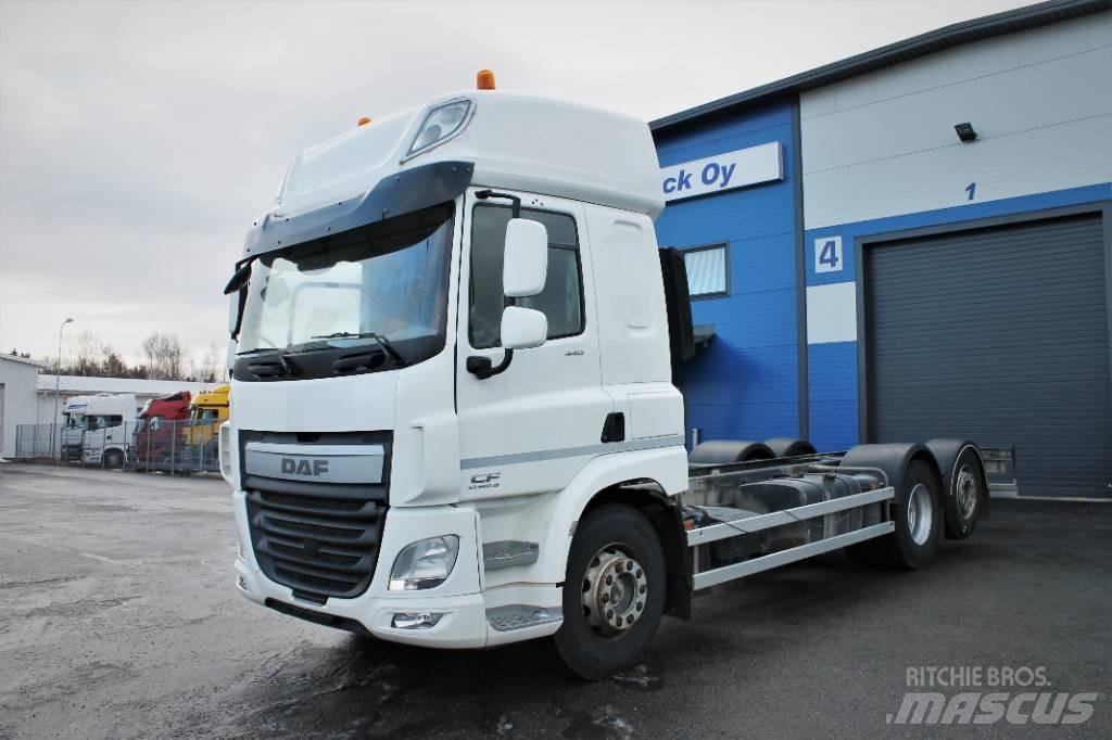 DAF CF 440 FAN Camion cabina sasiu