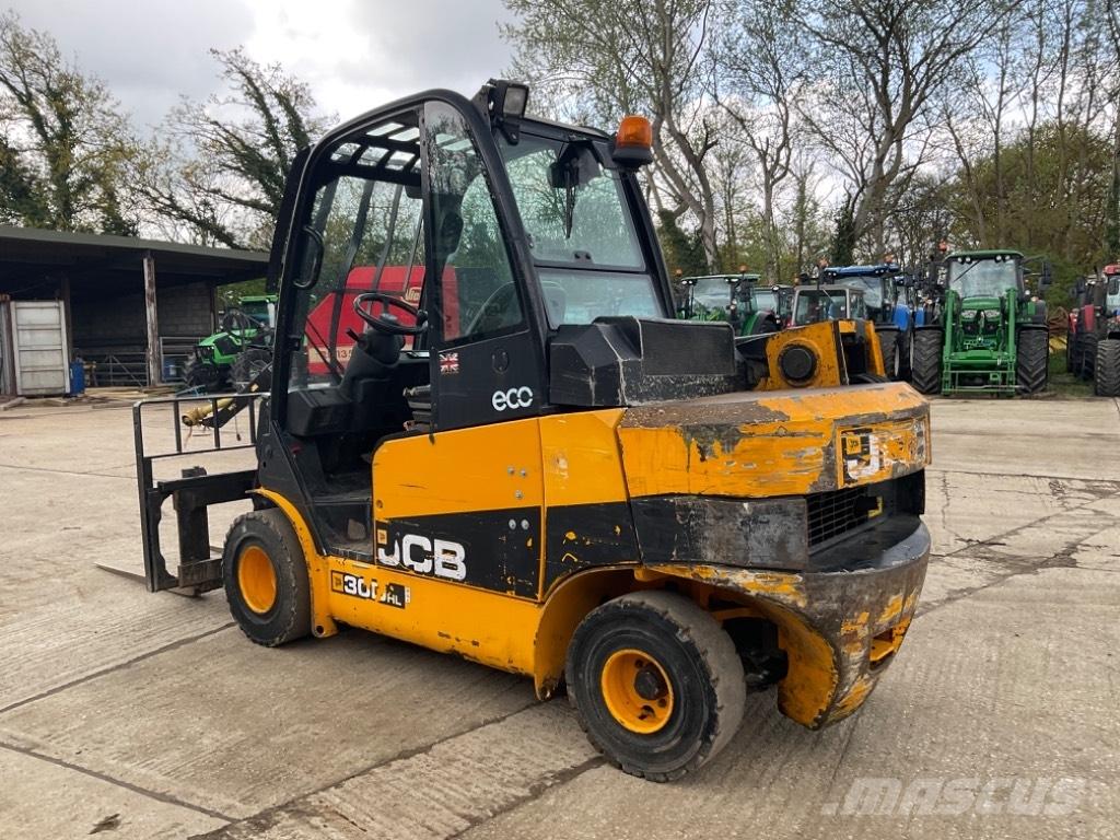 JCB 30 D HL Incarcator pe pneuri
