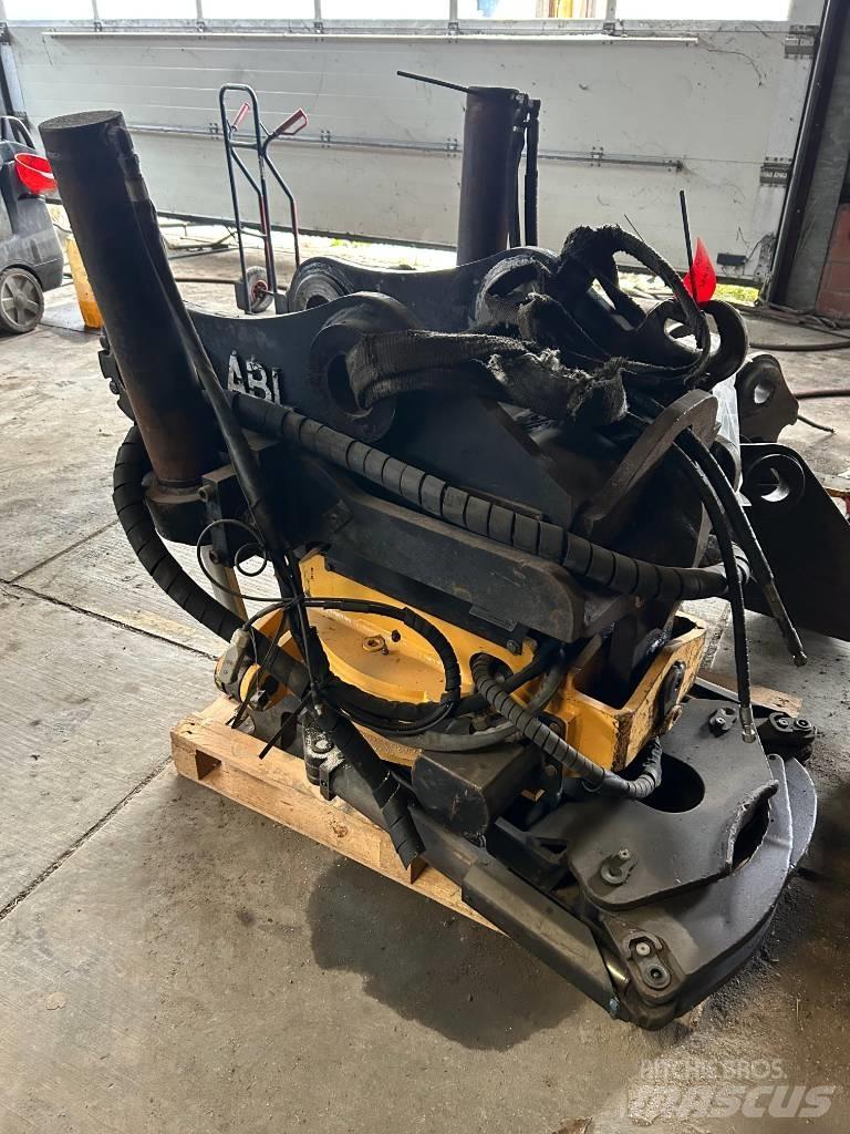 Engcon Tiltrotator Rotatoare