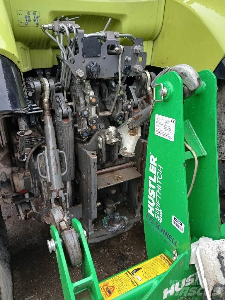 CLAAS ARION 630 Tractoare